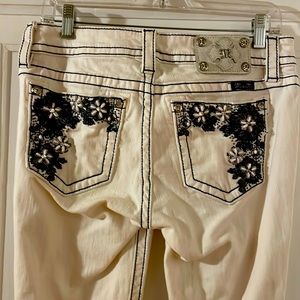 Miss Me white skinny jeans